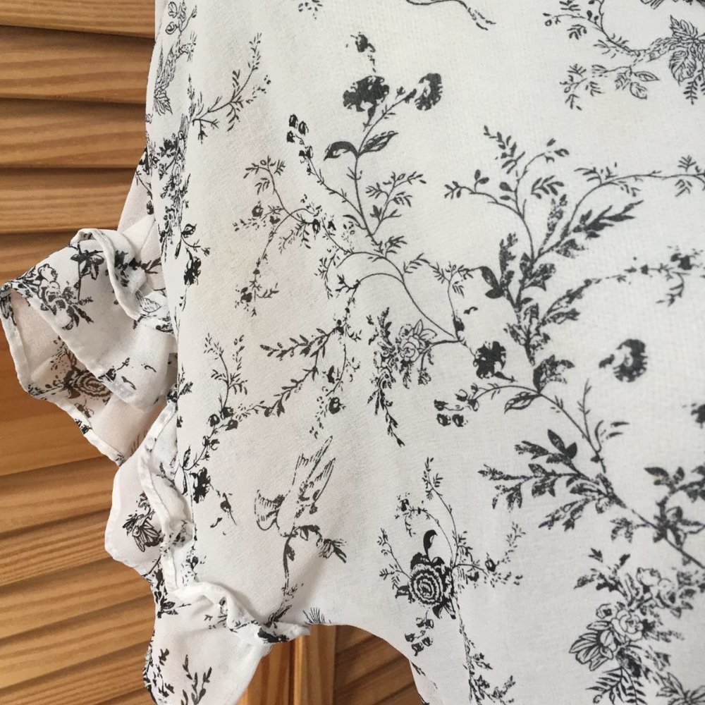 In Bloom Robe - Picture 16 of 16
